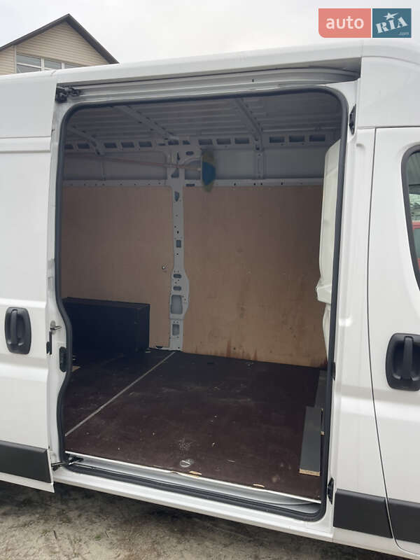 Грузовой фургон Peugeot Boxer 2022 в Киеве