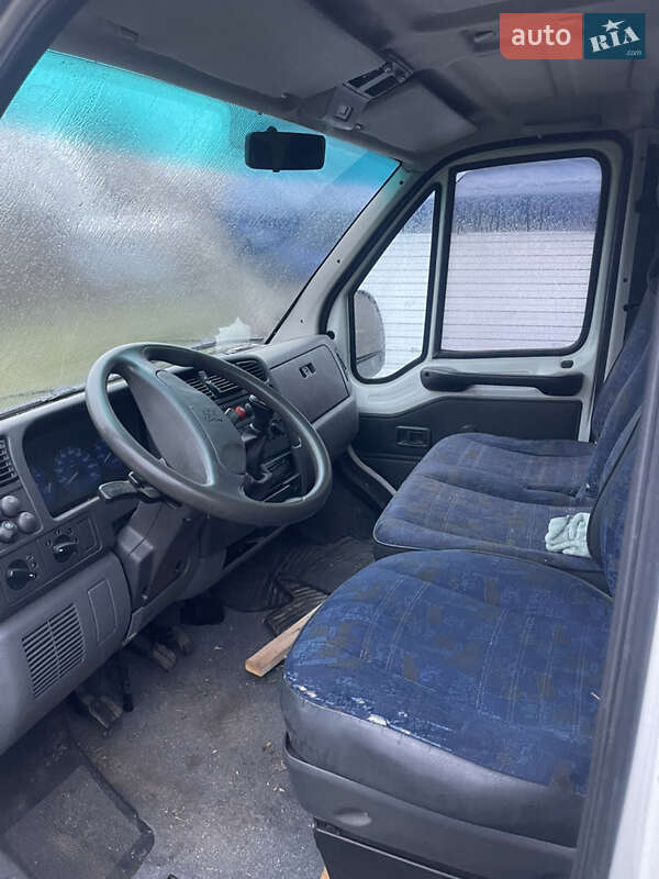 Другие грузовики Peugeot Boxer 2000 в Смеле