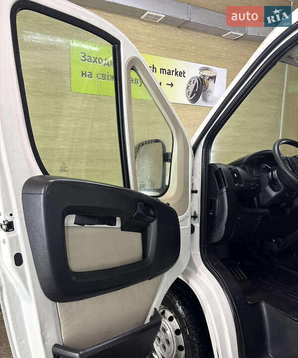 Грузопассажирский фургон Peugeot Boxer 2012 в Ивано-Франковске фото 9 Грузопассажирский фургон Peugeot Boxer 2012 в Ивано-Франковске