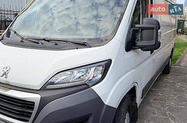Вантажний фургон Peugeot Boxer 2018 в Києві