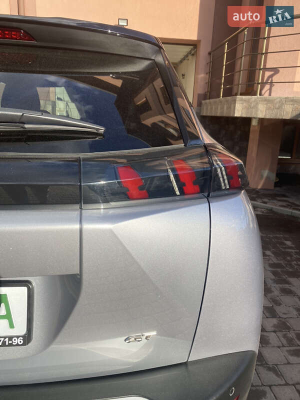 Позашляховик / Кросовер Peugeot e-2008 2021 в Чернівцях