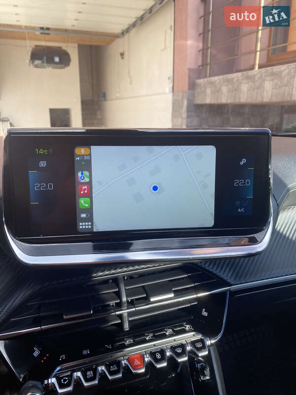 Позашляховик / Кросовер Peugeot e-2008 2021 в Чернівцях