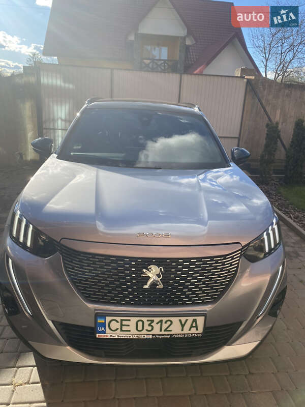 Позашляховик / Кросовер Peugeot e-2008 2021 в Чернівцях