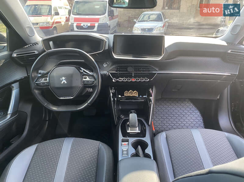 Позашляховик / Кросовер Peugeot e-2008 2020 в Вінниці