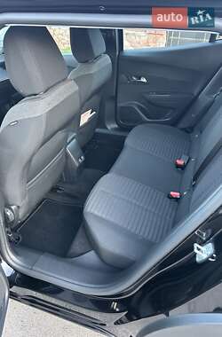 Внедорожник / Кроссовер Peugeot e-2008 2022 в 