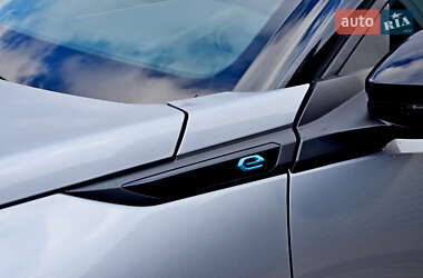 Внедорожник / Кроссовер Peugeot e-2008 2023 в 