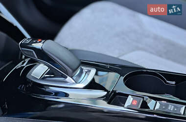 Внедорожник / Кроссовер Peugeot e-2008 2020 в 