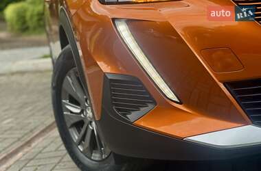 Позашляховик / Кросовер Peugeot e-2008 2021 в 