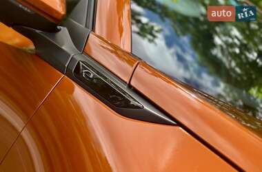 Позашляховик / Кросовер Peugeot e-2008 2021 в 