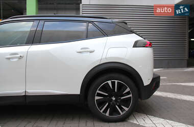 Позашляховик / Кросовер Peugeot e-2008 2020 в 