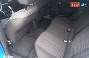 Внедорожник / Кроссовер Peugeot e-2008 2022 в 