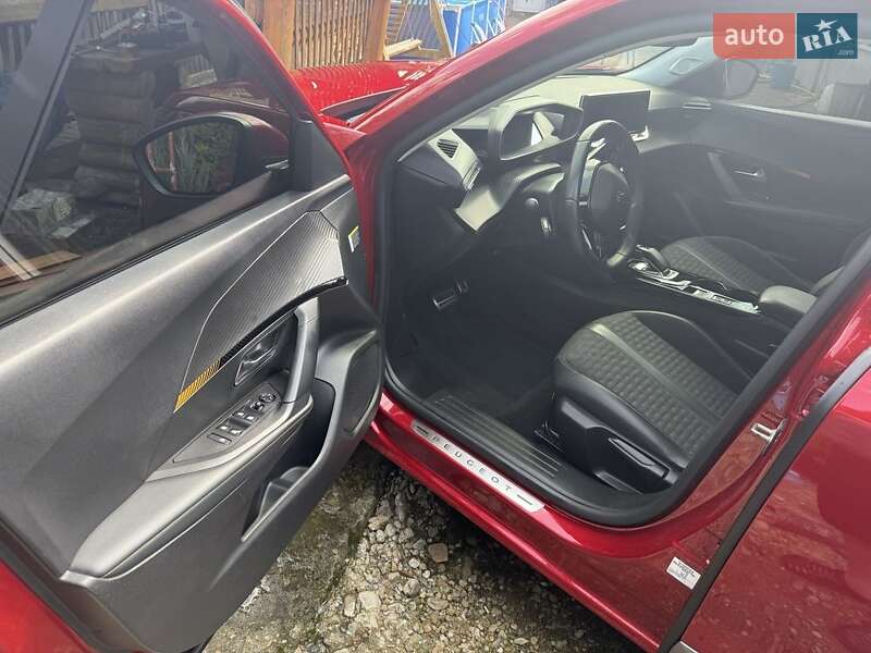 Позашляховик / Кросовер Peugeot e-2008 2021 в Болехові