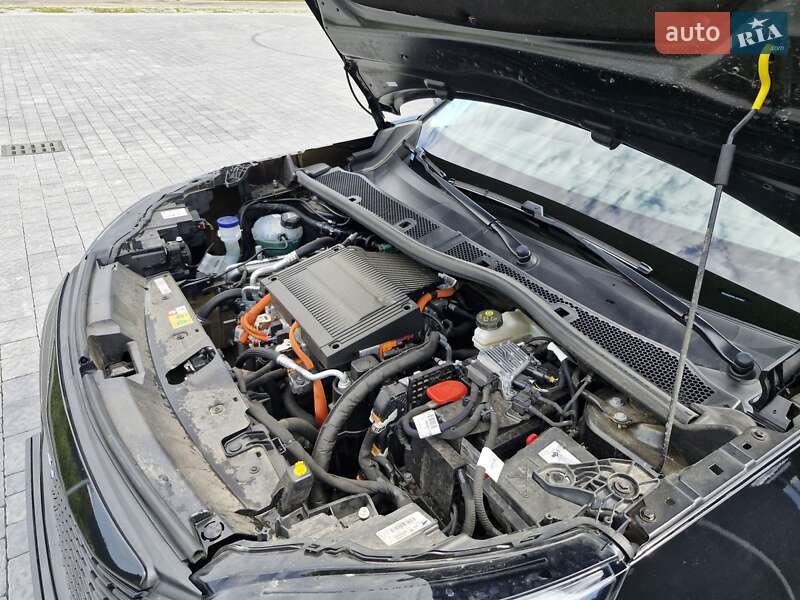 Позашляховик / Кросовер Peugeot e-2008 2020 в Самборі фото 30 Позашляховик / Кросовер Peugeot e-2008 2020 в Самборі