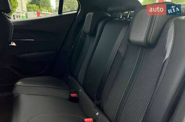 Позашляховик / Кросовер Peugeot e-2008 2022 в 