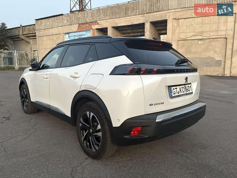 Внедорожник / Кроссовер Peugeot e-2008 2020 в Виннице
