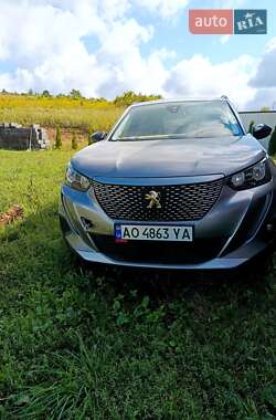 Внедорожник / Кроссовер Peugeot e-2008 2022 в Ужгороде