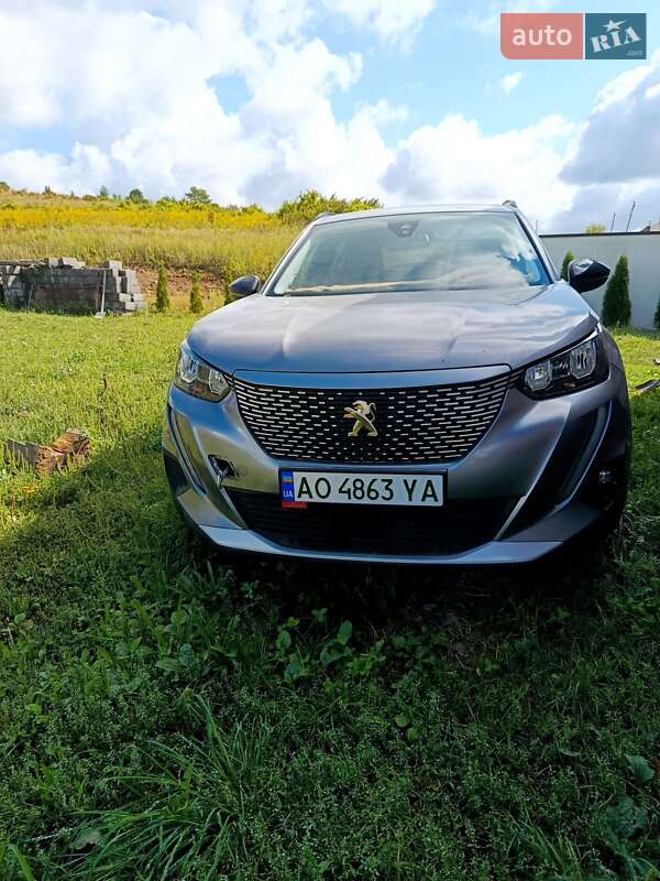 Peugeot e-2008 2022