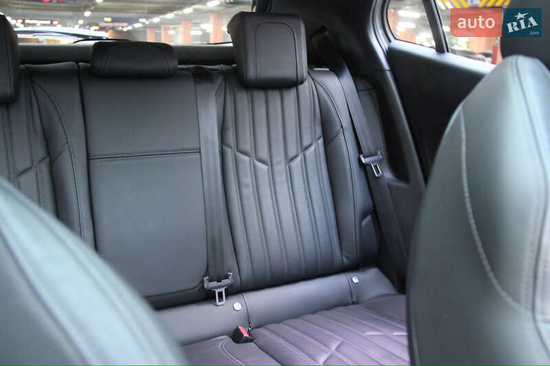 Внедорожник / Кроссовер Peugeot e-2008 2020 в Киеве