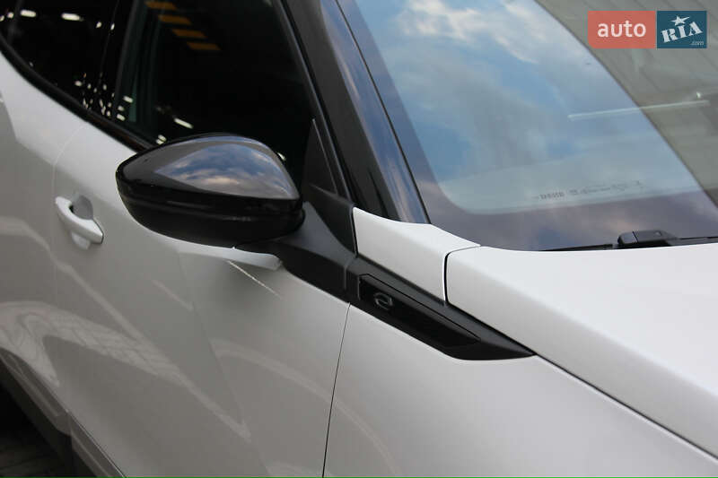 Внедорожник / Кроссовер Peugeot e-2008 2020 в Киеве