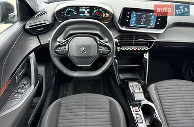 Внедорожник / Кроссовер Peugeot e-2008 2022 в 