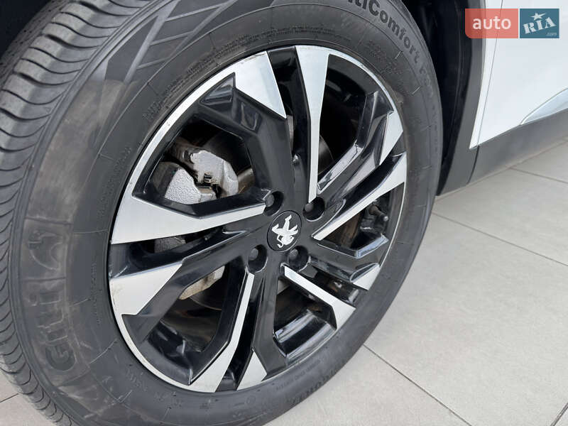 Внедорожник / Кроссовер Peugeot e-2008 2020 в Чернигове