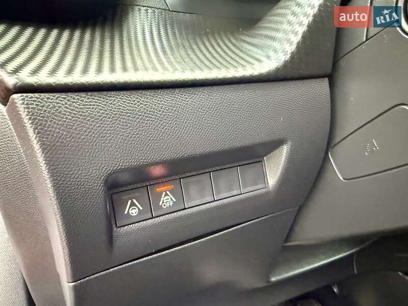 Позашляховик / Кросовер Peugeot e-2008 2020 в Бердичеві