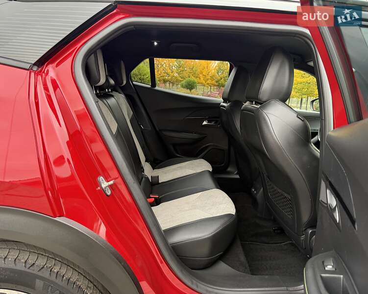 Позашляховик / Кросовер Peugeot e-2008 2020 в Бердичеві