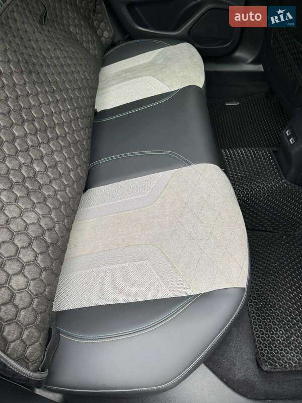 Внедорожник / Кроссовер Peugeot e-2008 2020 в Самборе