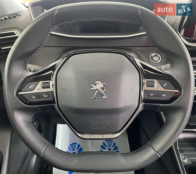 Позашляховик / Кросовер Peugeot e-2008 2022 в Львові