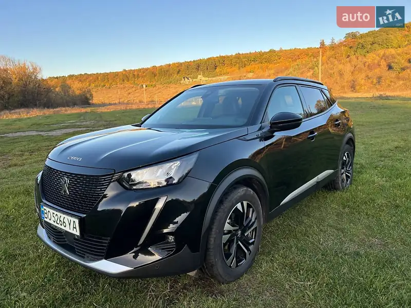 Peugeot e-2008