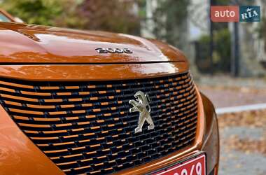 Внедорожник / Кроссовер Peugeot e-2008 2021 в 