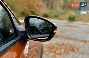 Внедорожник / Кроссовер Peugeot e-2008 2021 в 