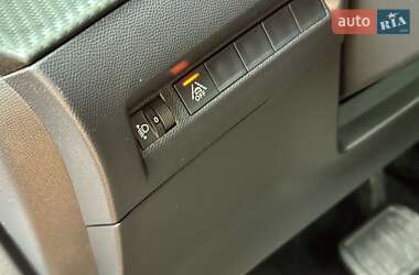 Внедорожник / Кроссовер Peugeot e-2008 2021 в 