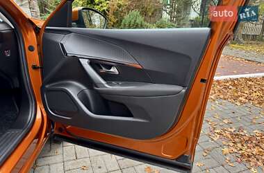 Внедорожник / Кроссовер Peugeot e-2008 2021 в 