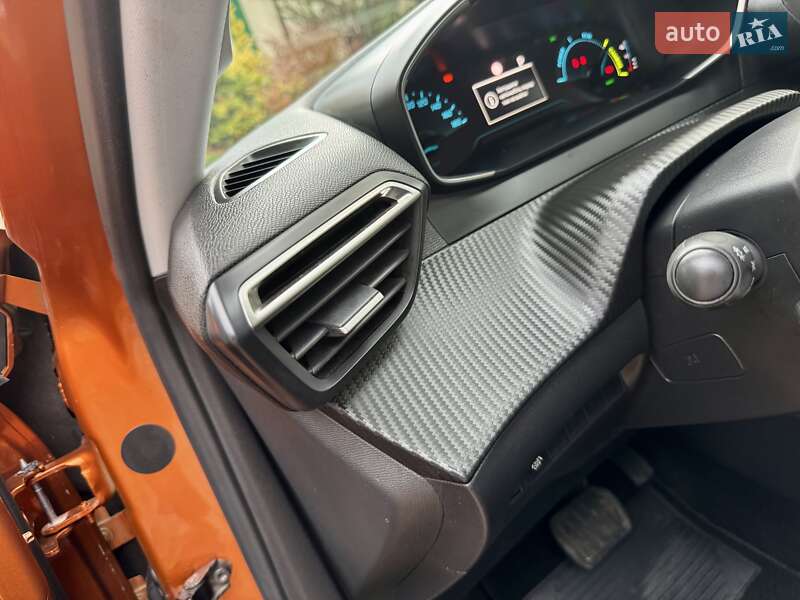 Позашляховик / Кросовер Peugeot e-2008 2021 в Дрогобичі