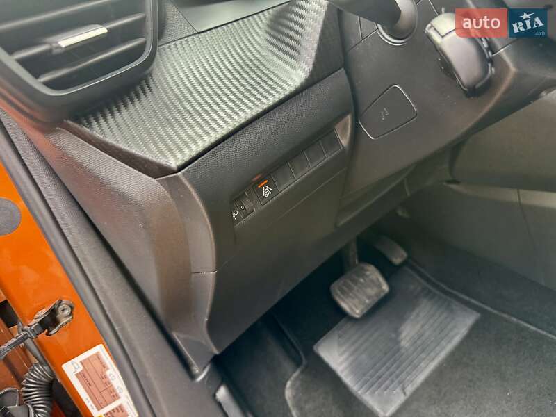 Позашляховик / Кросовер Peugeot e-2008 2021 в Дрогобичі