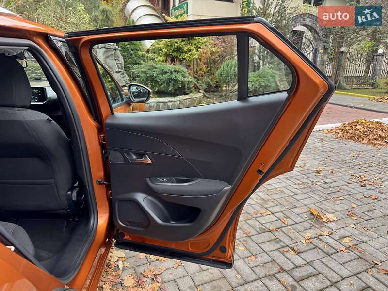 Позашляховик / Кросовер Peugeot e-2008 2021 в Дрогобичі