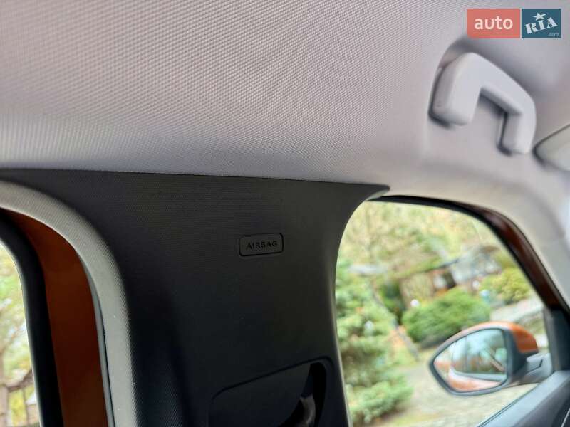 Позашляховик / Кросовер Peugeot e-2008 2021 в Дрогобичі