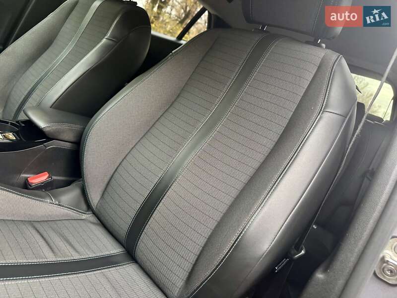 Внедорожник / Кроссовер Peugeot e-2008 2021 в Дрогобыче фото 47 Внедорожник / Кроссовер Peugeot e-2008 2021 в Дрогобыче