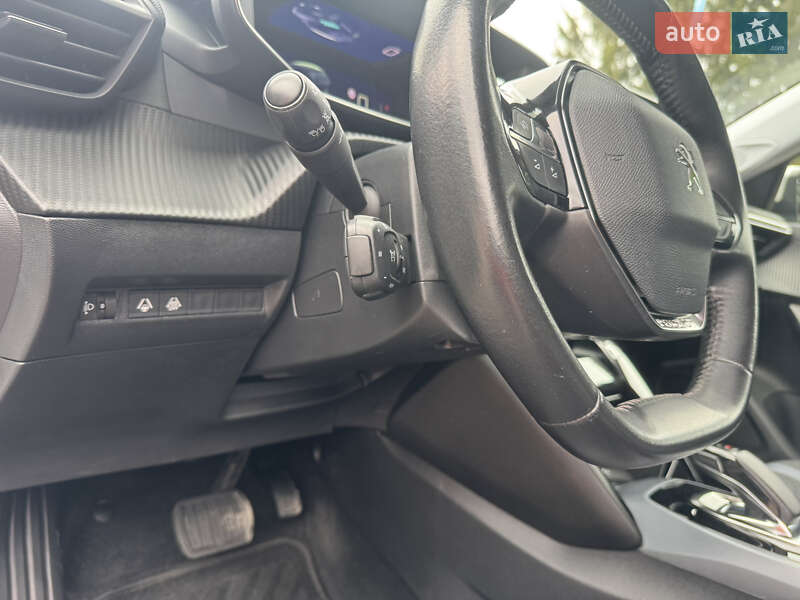 Позашляховик / Кросовер Peugeot e-2008 2020 в Рівному