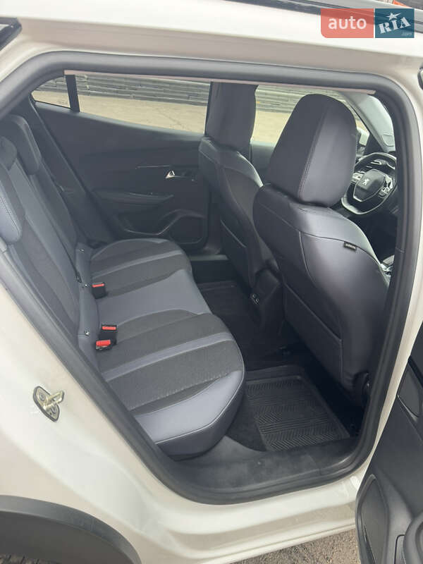 Позашляховик / Кросовер Peugeot e-2008 2020 в Рівному