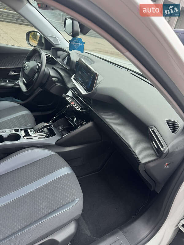 Позашляховик / Кросовер Peugeot e-2008 2020 в Рівному