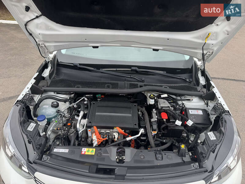 Позашляховик / Кросовер Peugeot e-2008 2020 в Рівному