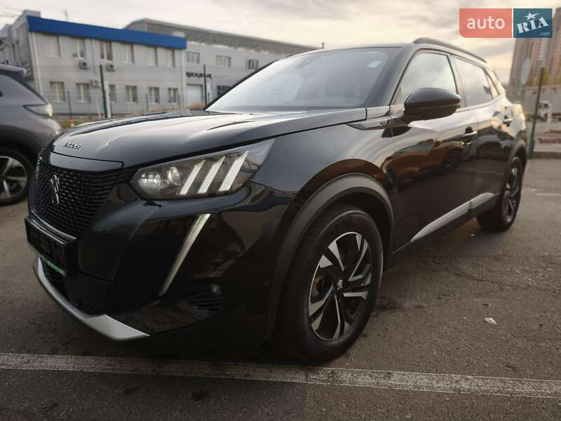 Внедорожник / Кроссовер Peugeot e-2008 2021 в Киеве