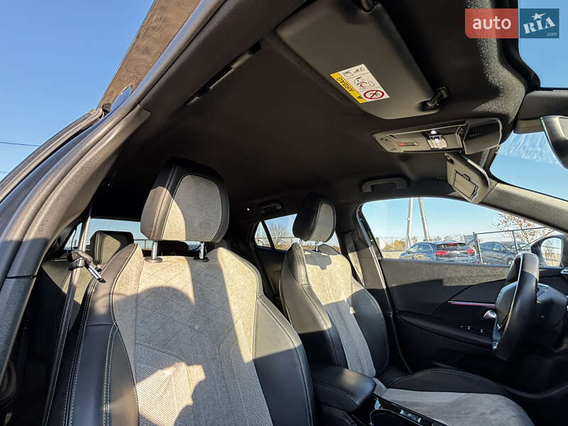 Внедорожник / Кроссовер Peugeot e-2008 2021 в Львове