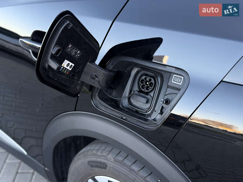 Внедорожник / Кроссовер Peugeot e-2008 2024 в Львове