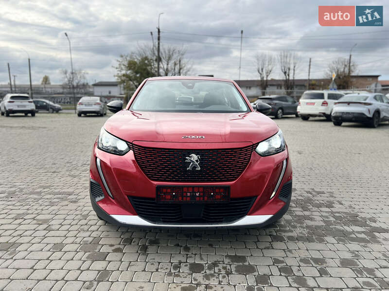 Позашляховик / Кросовер Peugeot e-2008 2022 в Луцьку