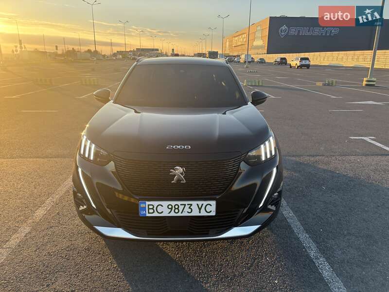 Позашляховик / Кросовер Peugeot e-2008 2021 в Львові