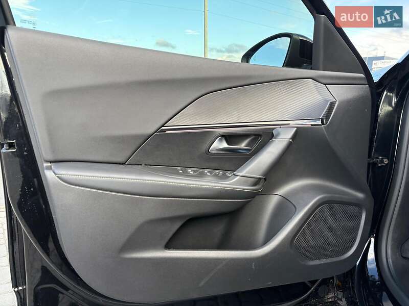 Позашляховик / Кросовер Peugeot e-2008 2021 в Львові