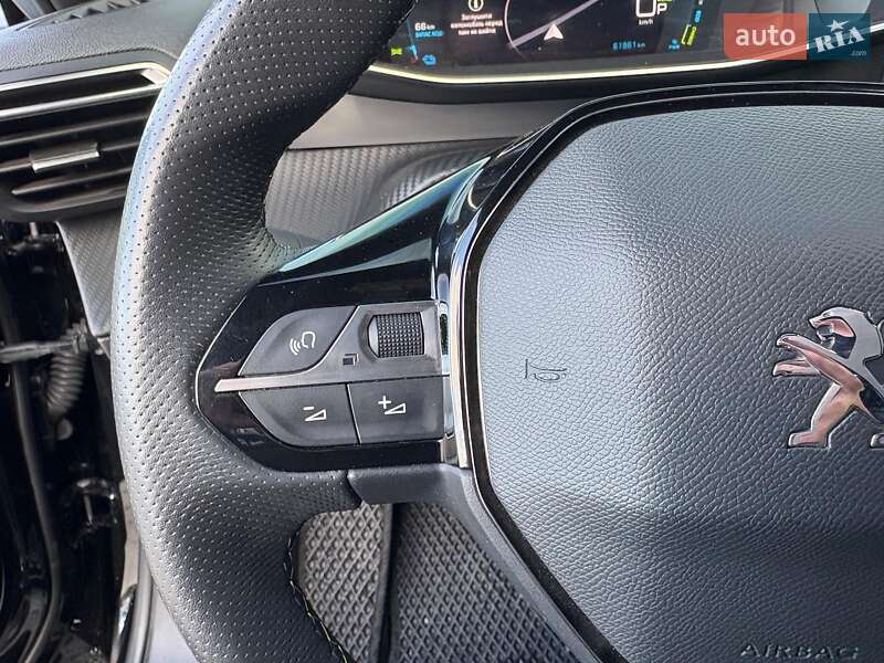 Позашляховик / Кросовер Peugeot e-2008 2021 в Львові